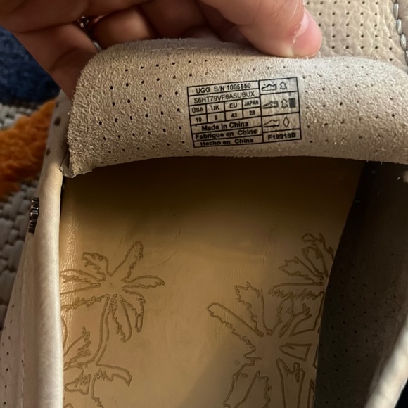 UGG Men's Bel Air Venetian Perf Leather Driving Moc Loafers - Picture 4 of 5